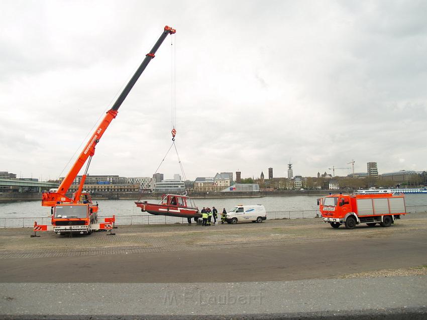 Wartungsarbeiten Rettungsboot Ursula P03.JPG